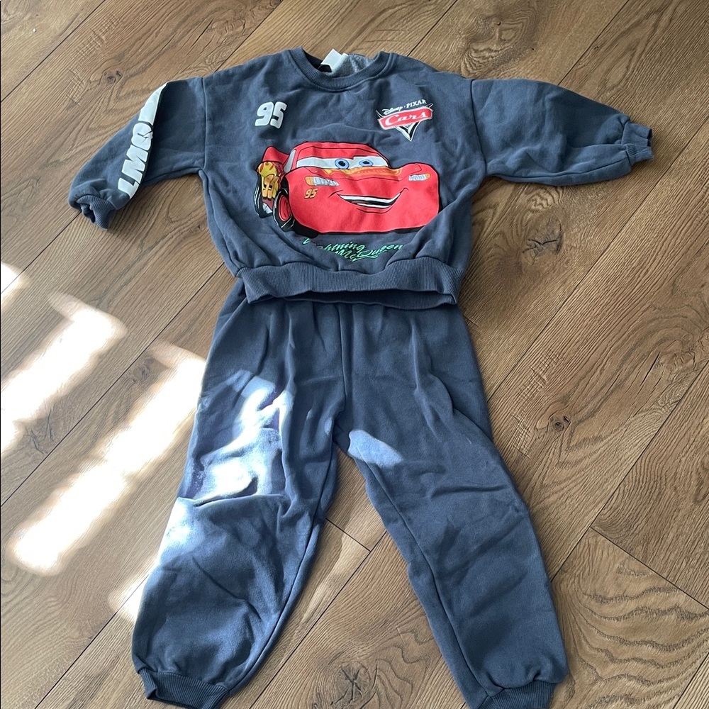ZARA Kids Cars Lightening McQueen Sweatshirt and Joggers Matching Set. Size 6.